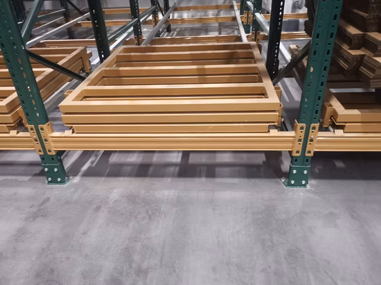 Entrepôt industriel de stockage en acier Push Back Palette Rack